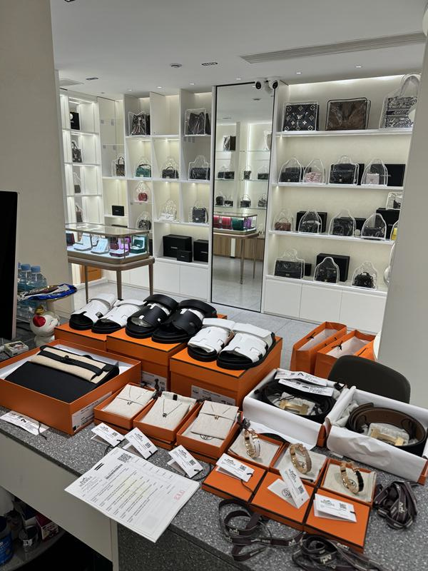 东莞凤岗镇回收奢侈品首饰