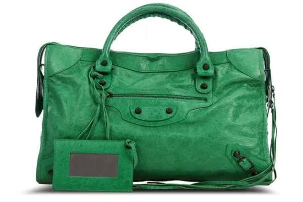 东莞凤岗镇回收巴黎世家二手女包